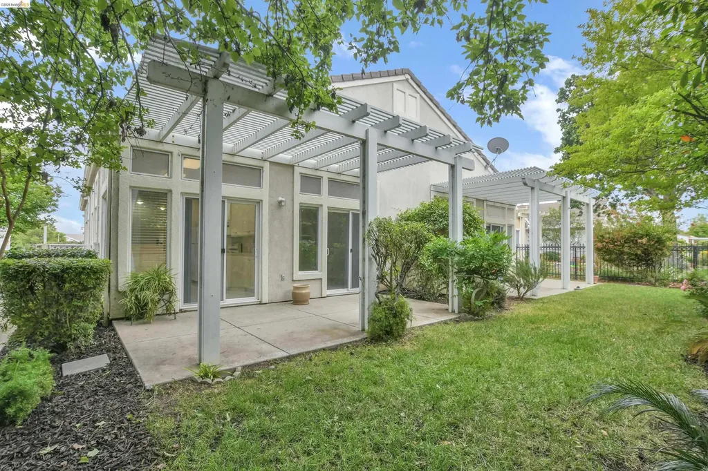 276 Black Amber Way Brentwood CA 94513