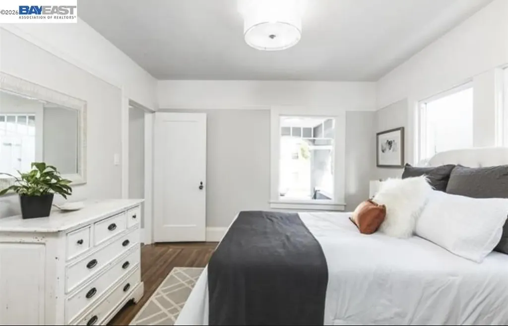 5723 Shattuck Avenue Oakland CA 94609