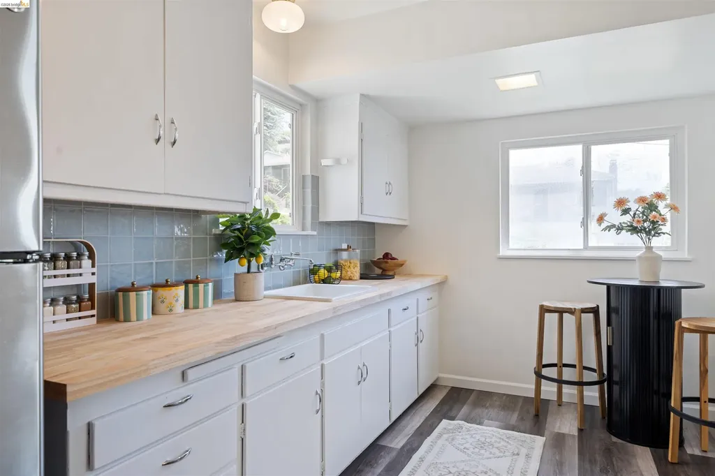 2165 Strang Avenue Castro Valley CA 94578