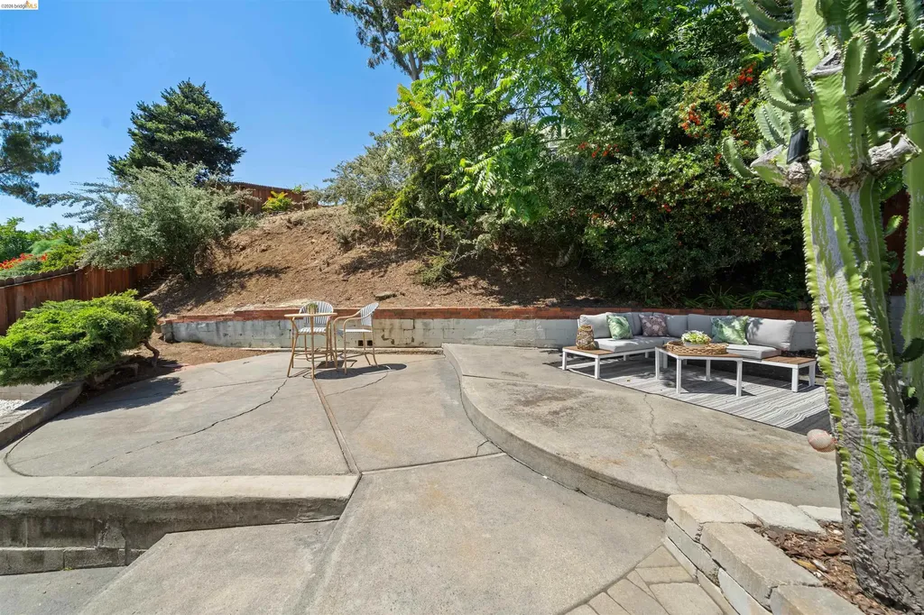 2165 Strang Avenue Castro Valley CA 94578