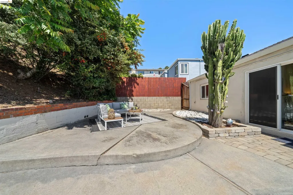 2165 Strang Avenue Castro Valley CA 94578