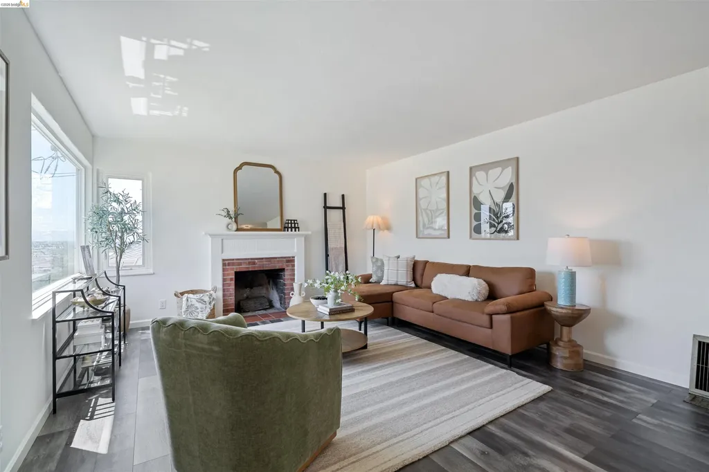 2165 Strang Avenue Castro Valley CA 94578
