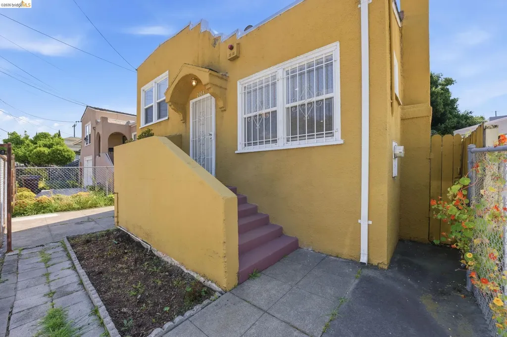 2006 14th Avenue Oakland CA 94606
