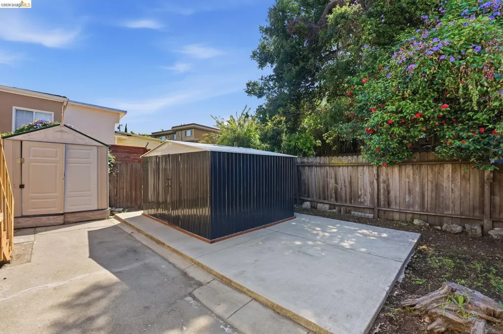 2006 14th Avenue Oakland CA 94606