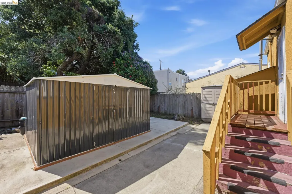 2006 14th Avenue Oakland CA 94606