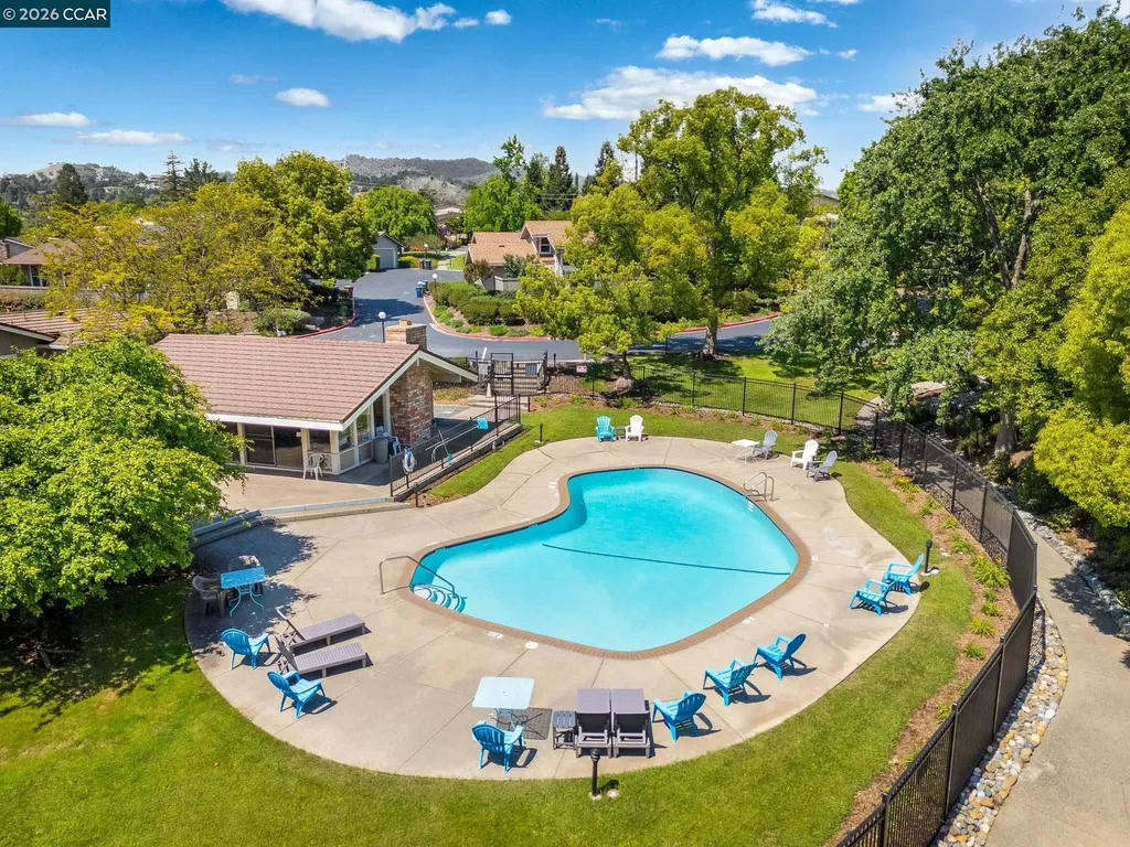 87 Rolling Green Circle Pleasant Hill CA 94523