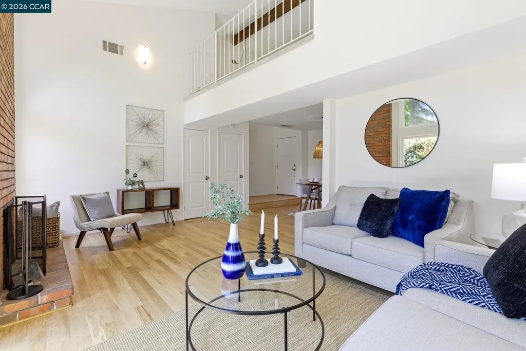 87 Rolling Green Circle Pleasant Hill CA 94523