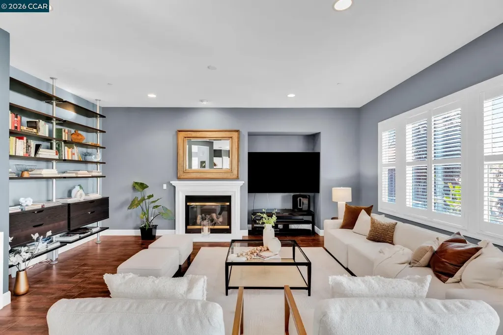4999 Piper Glen Terrace Dublin CA 94568