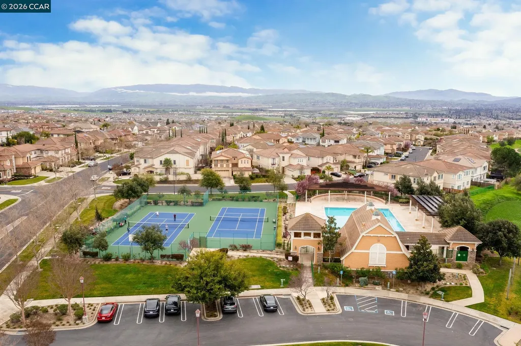 4999 Piper Glen Terrace Dublin CA 94568