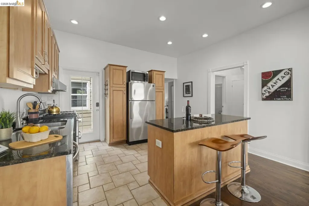 1082 Church Street San Francisco CA 94114