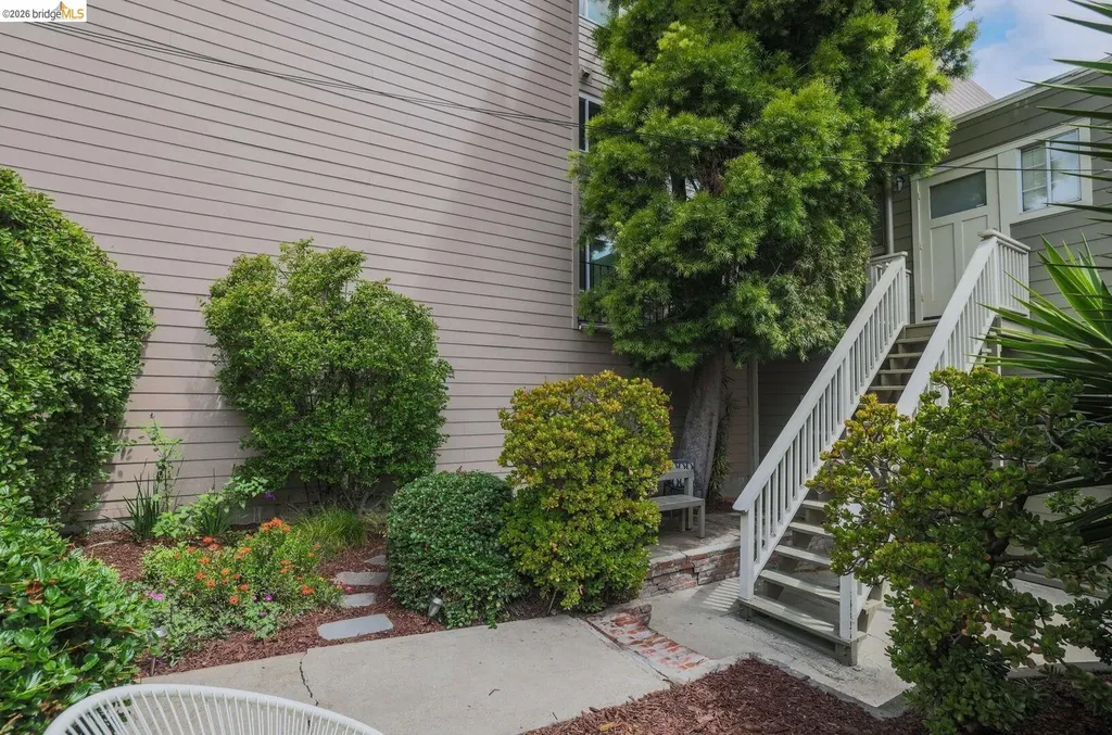 1082 Church Street San Francisco CA 94114