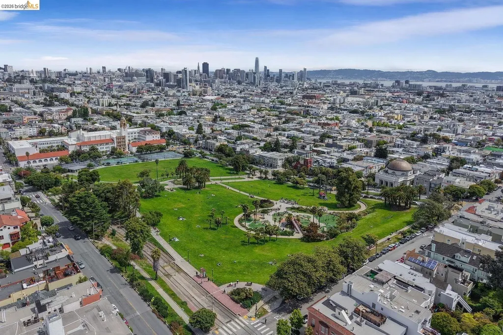 1082 Church Street San Francisco CA 94114