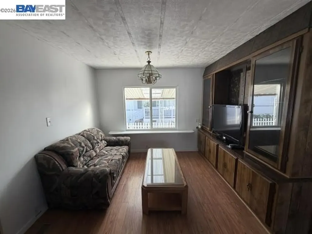 543 Cumana Circlle Union City CA 94587