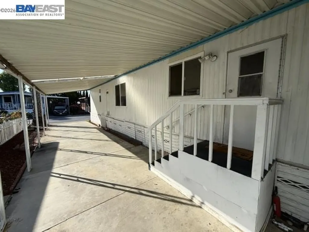 543 Cumana Circlle Union City CA 94587