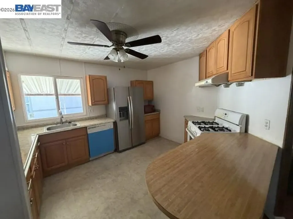 543 Cumana Circlle Union City CA 94587