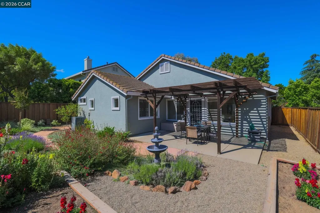 5009 Hillridge Way Antioch CA 94531
