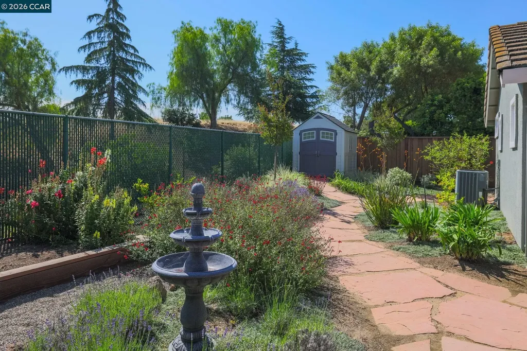 5009 Hillridge Way Antioch CA 94531