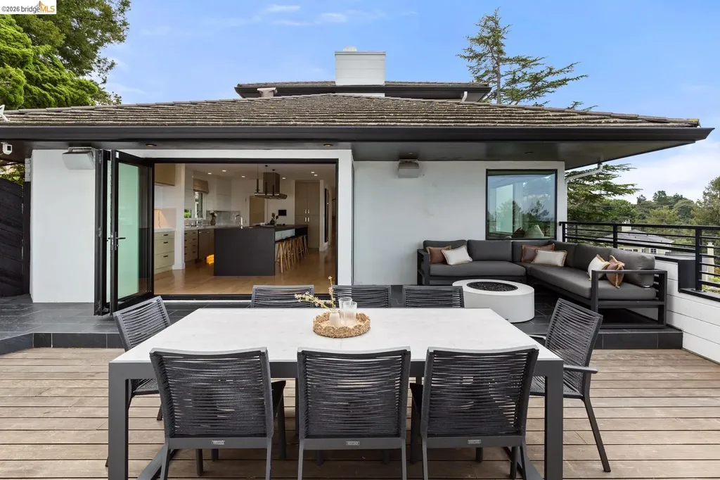 71 Sonia Street Oakland CA 94618
