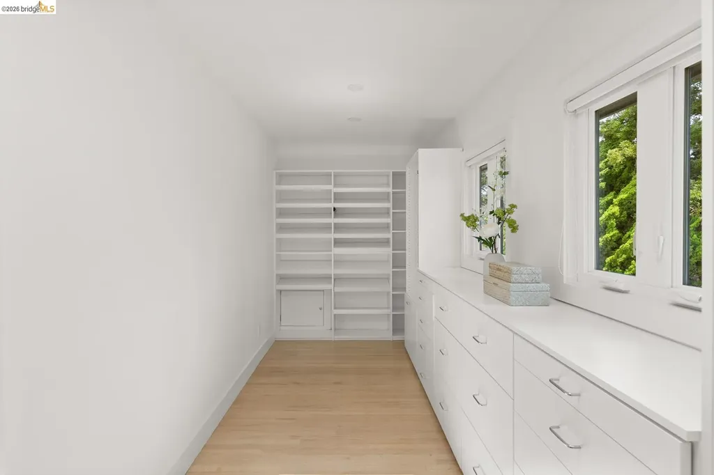 71 Sonia Street Oakland CA 94618