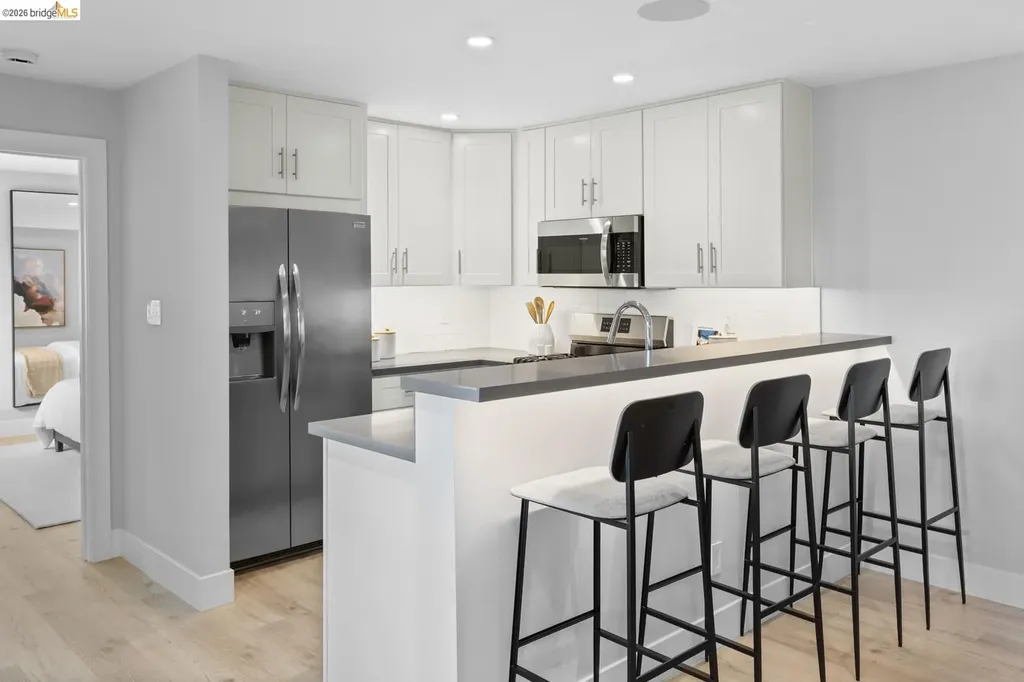 71 Sonia Street Oakland CA 94618