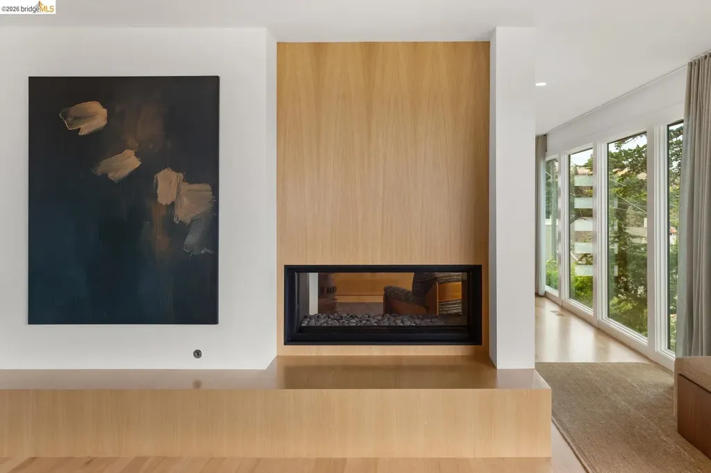 71 Sonia Street Oakland CA 94618