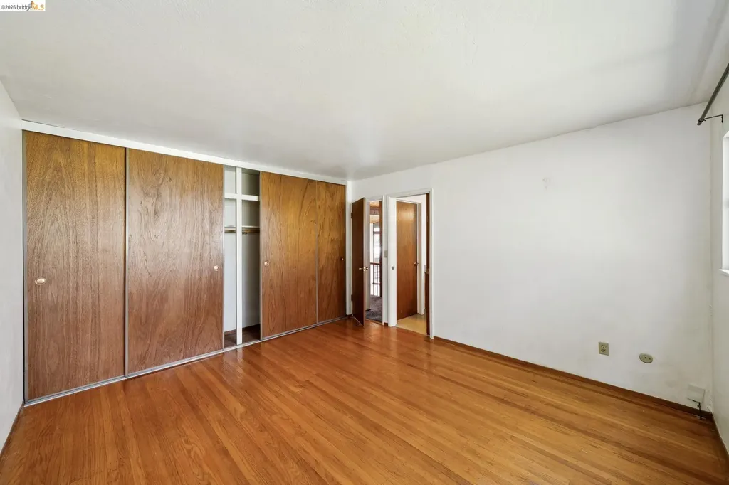6725 Moore Drive Oakland CA 94611