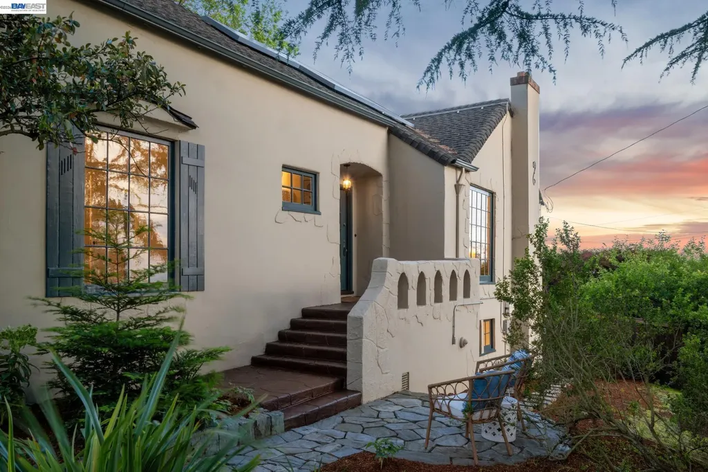 6968 Thornhill Drive Oakland CA 94611