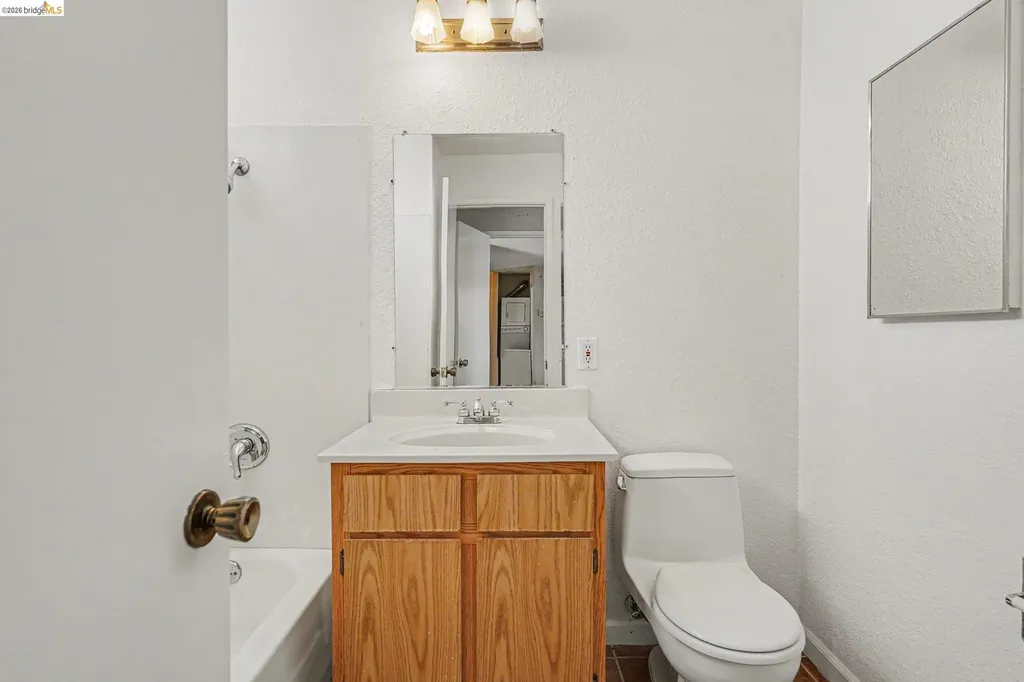 6 Lancaster Circle Bay Point CA 94565