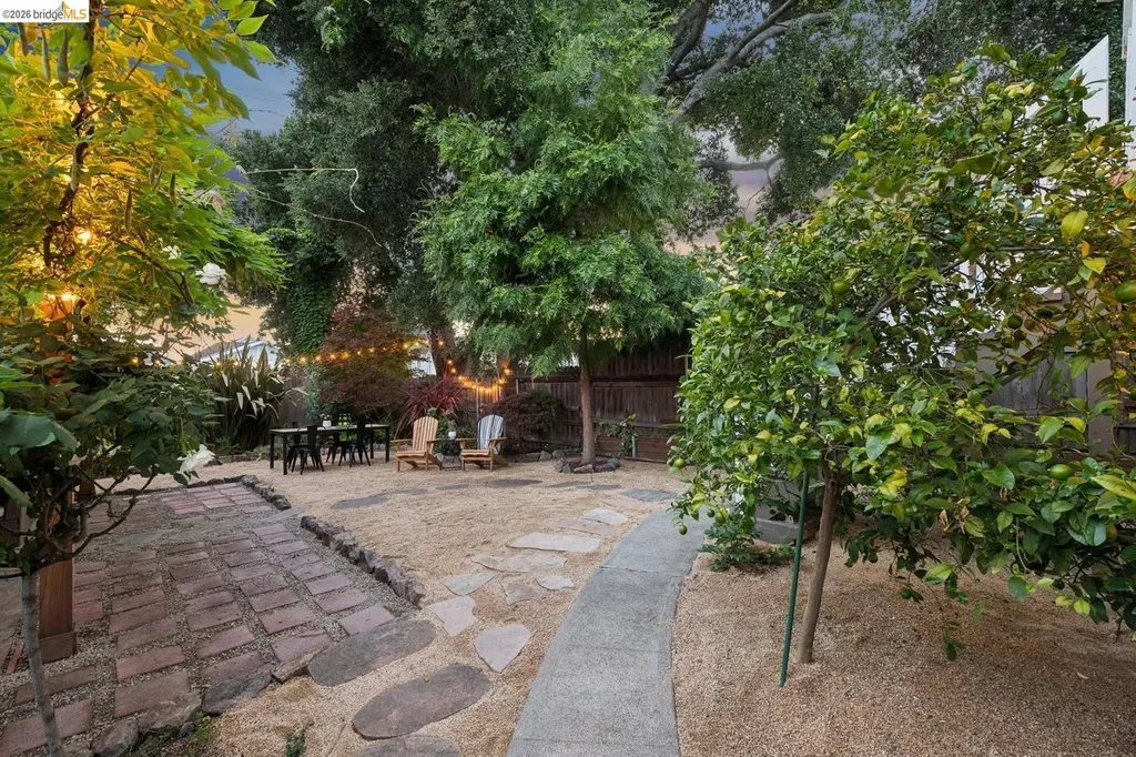 1357 25th Street Oakland CA 94606