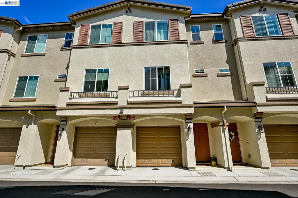 296 Laurel Knoll Drive Martinez CA 94553