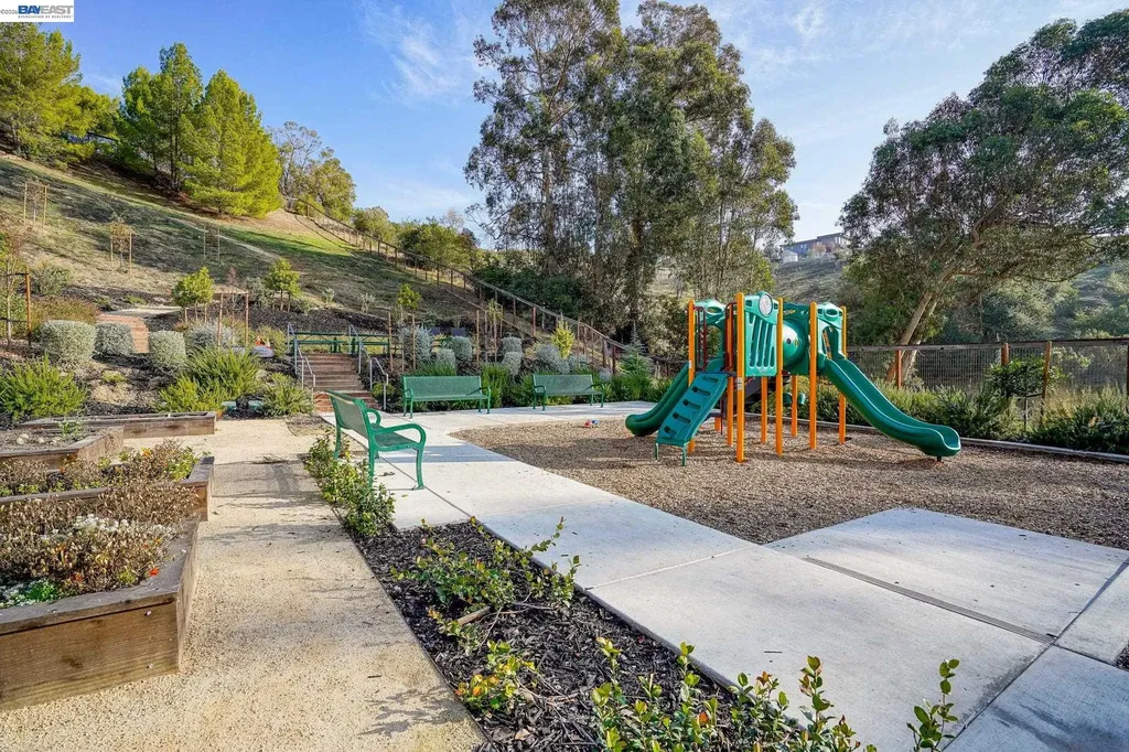296 Laurel Knoll Drive Martinez CA 94553