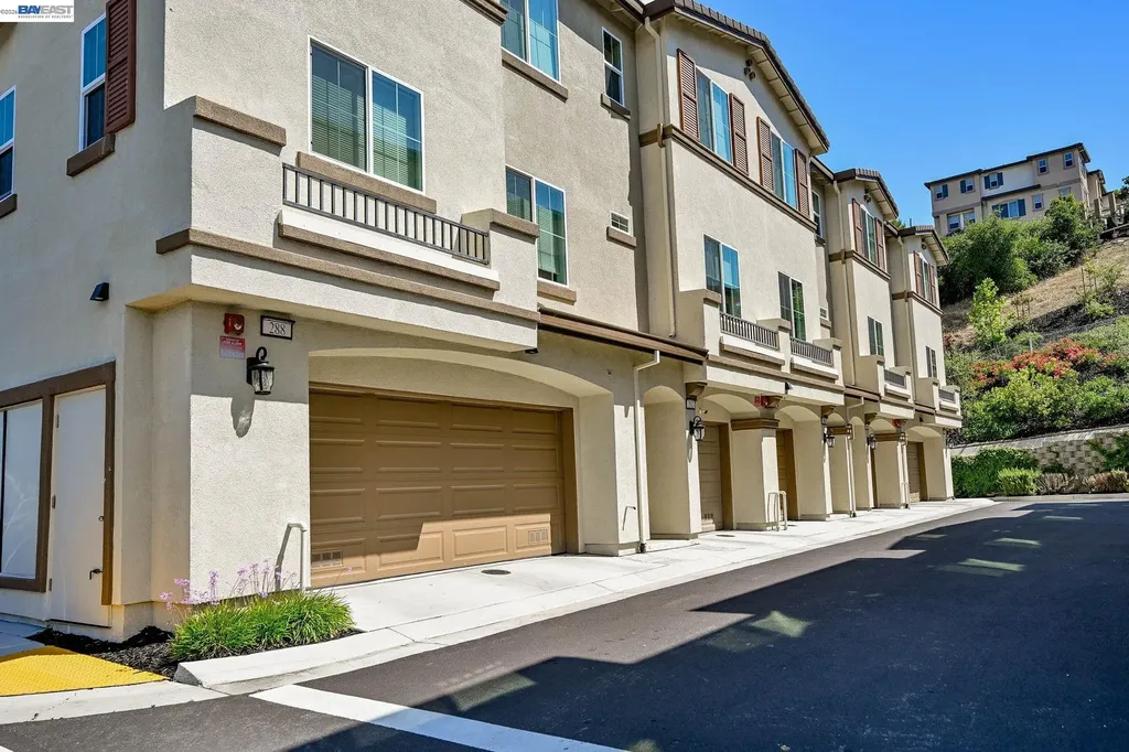 296 Laurel Knoll Drive Martinez CA 94553