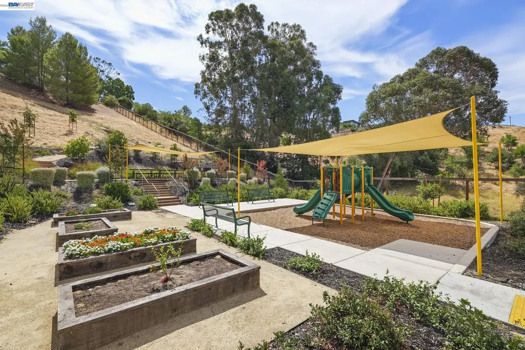 296 Laurel Knoll Drive Martinez CA 94553