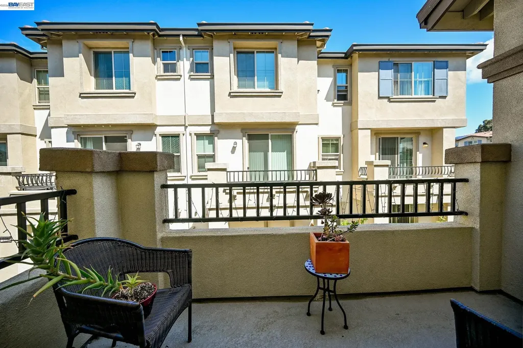 296 Laurel Knoll Drive Martinez CA 94553