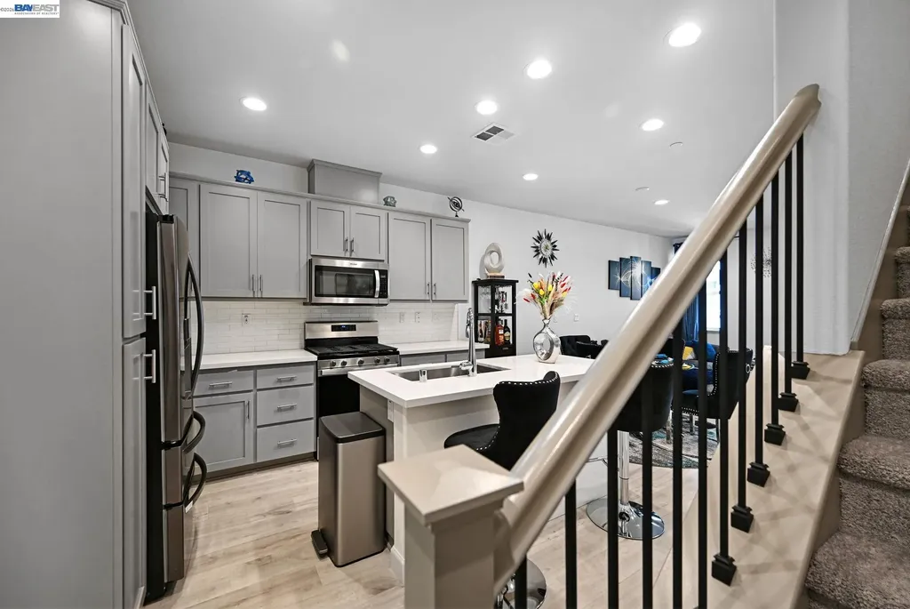296 Laurel Knoll Drive Martinez CA 94553