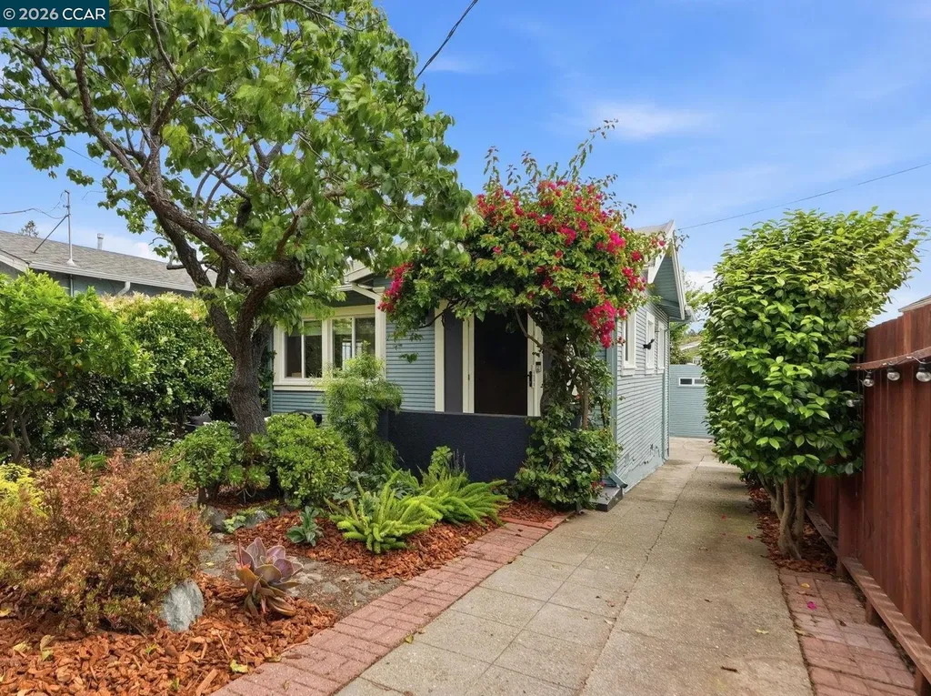 Oakland CA, 3758 Patterson Avenue