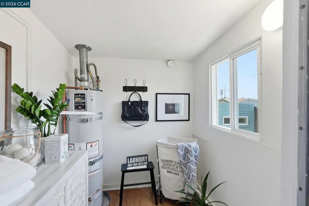 3758 Patterson Avenue Oakland CA 94619