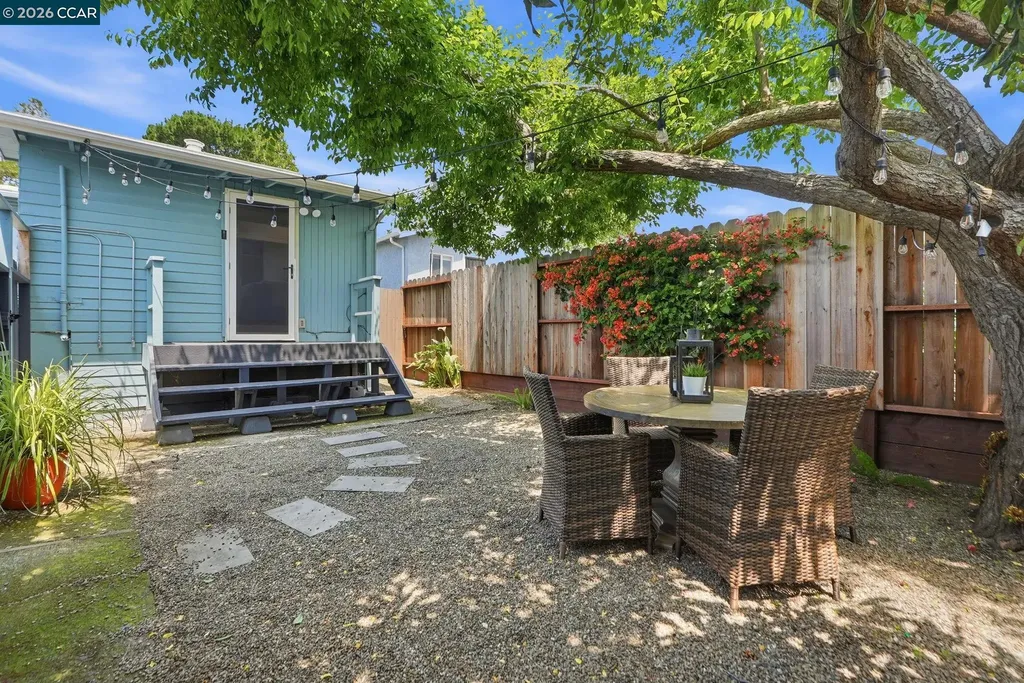 3758 Patterson Avenue Oakland CA 94619
