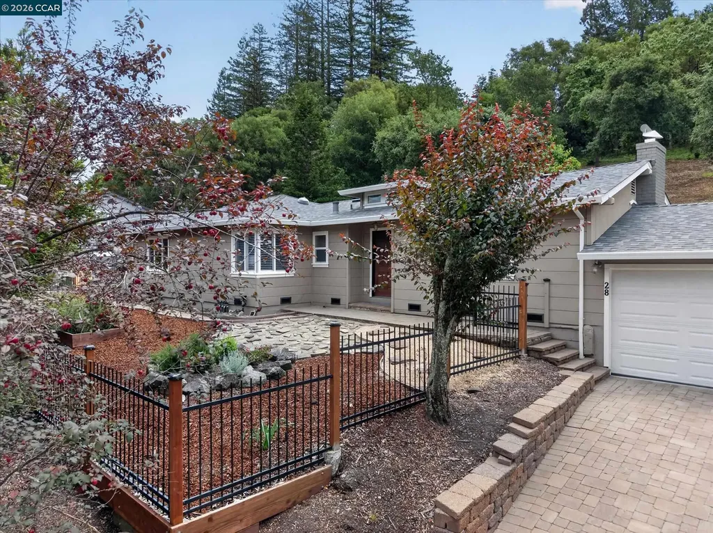 28 Rheem Boulevard Orinda CA 94563