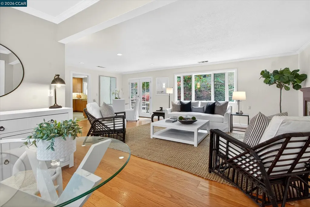 28 Rheem Boulevard Orinda CA 94563