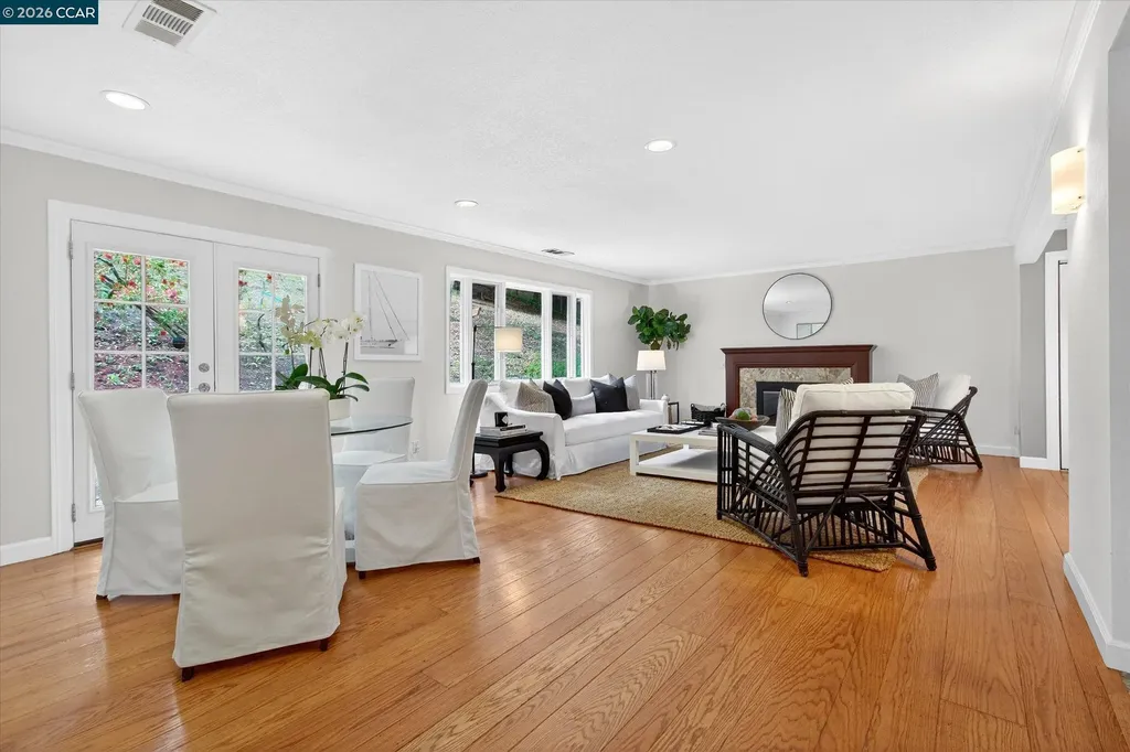 28 Rheem Boulevard Orinda CA 94563
