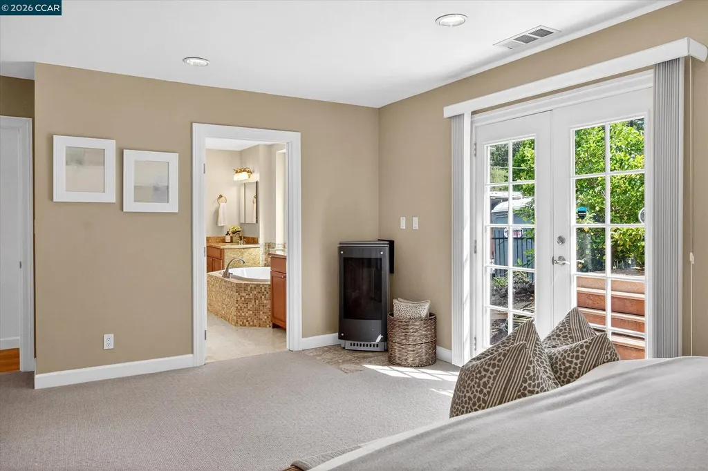 28 Rheem Boulevard Orinda CA 94563