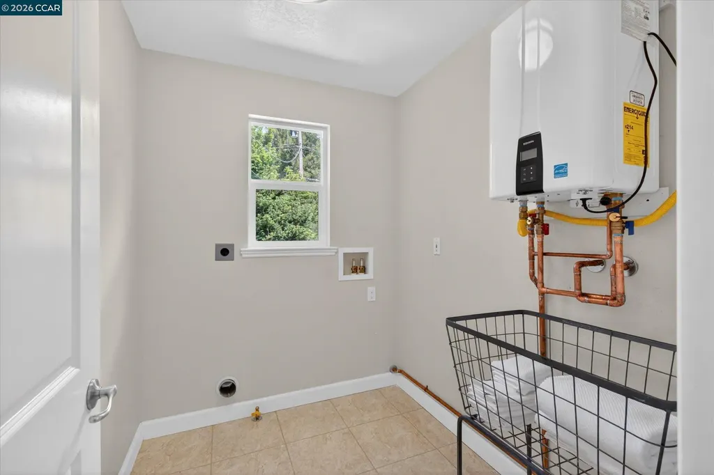 28 Rheem Boulevard Orinda CA 94563