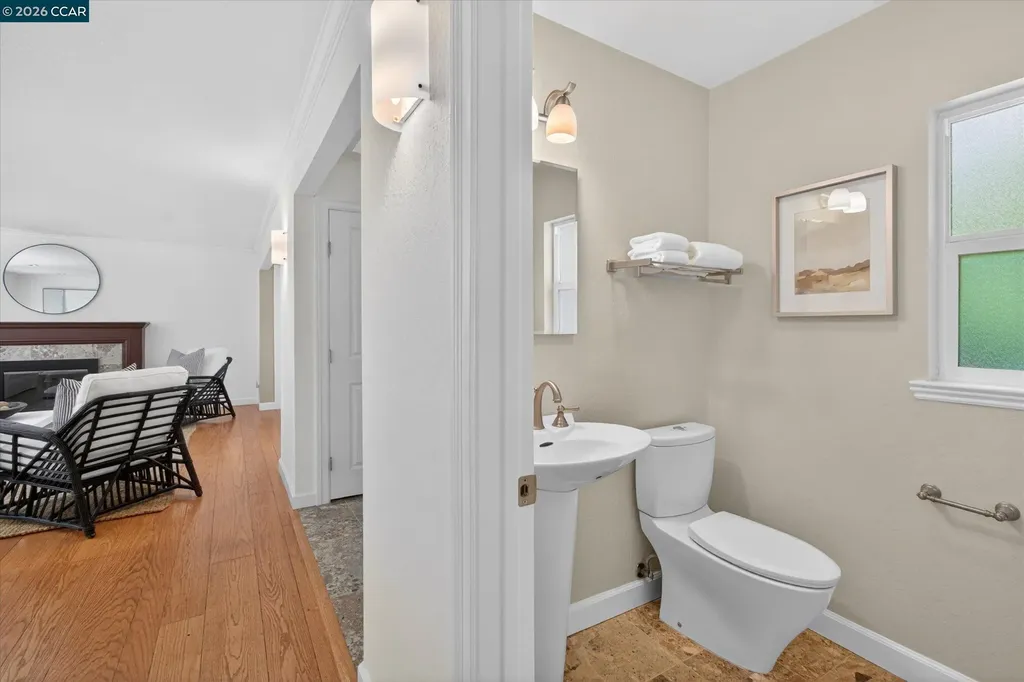 28 Rheem Boulevard Orinda CA 94563