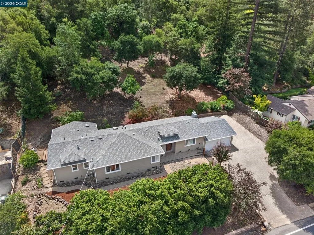 28 Rheem Boulevard Orinda CA 94563
