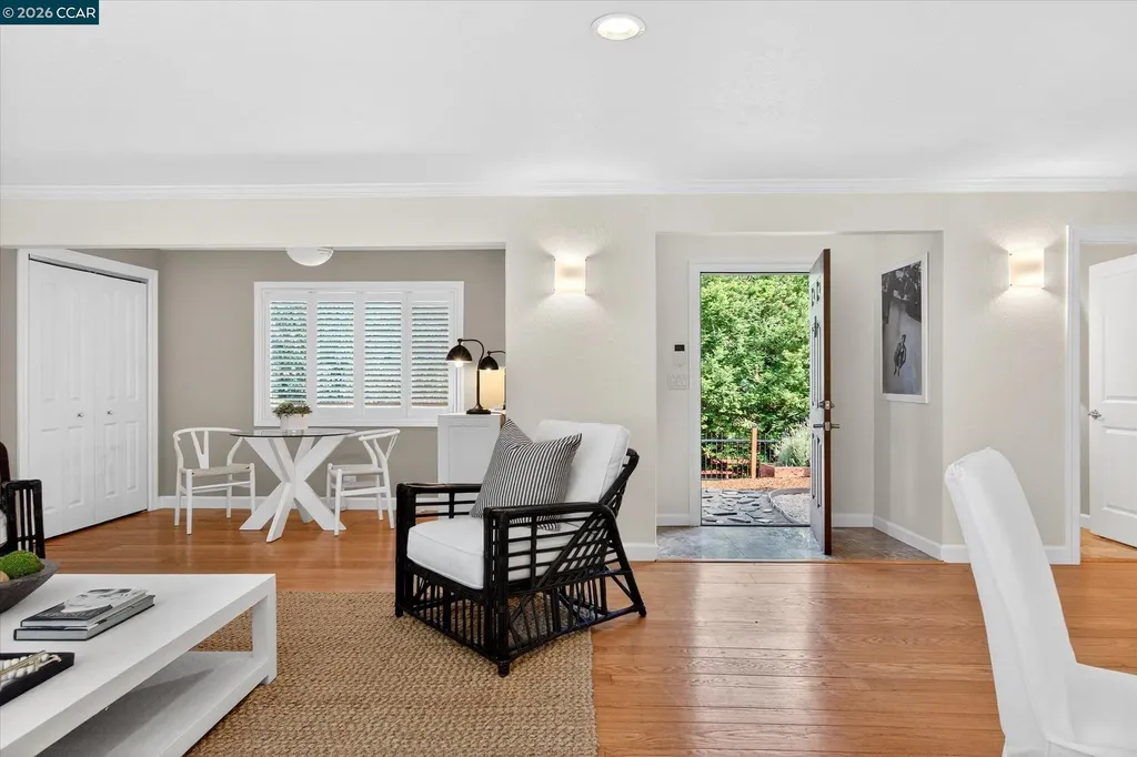 28 Rheem Boulevard Orinda CA 94563