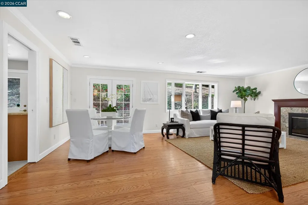 28 Rheem Boulevard Orinda CA 94563