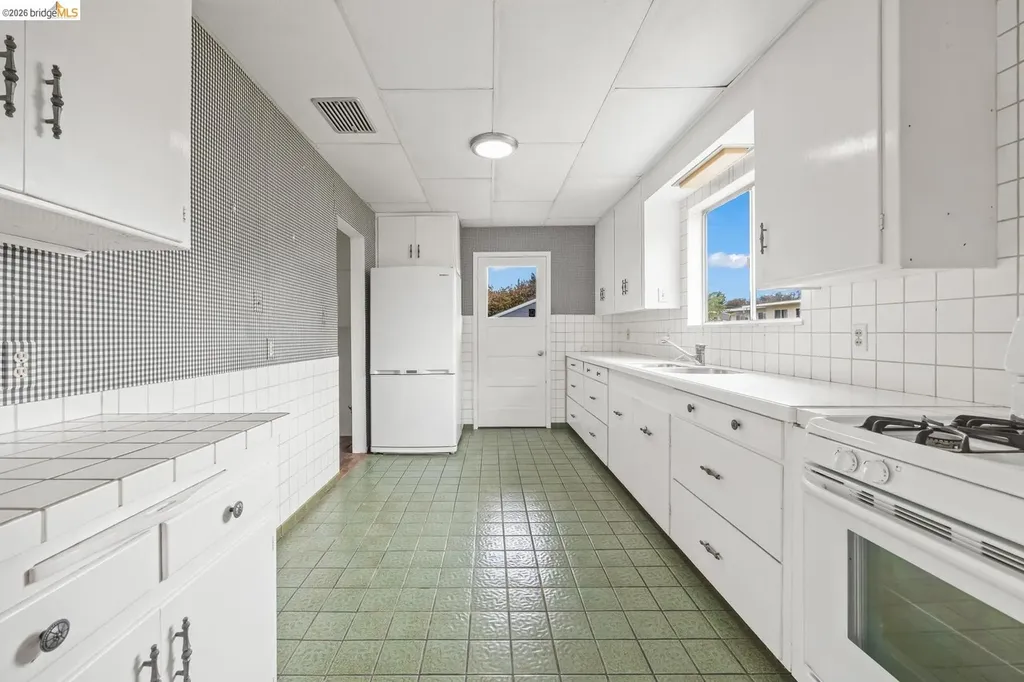 1731 Liberty Street El Cerrito CA 94530