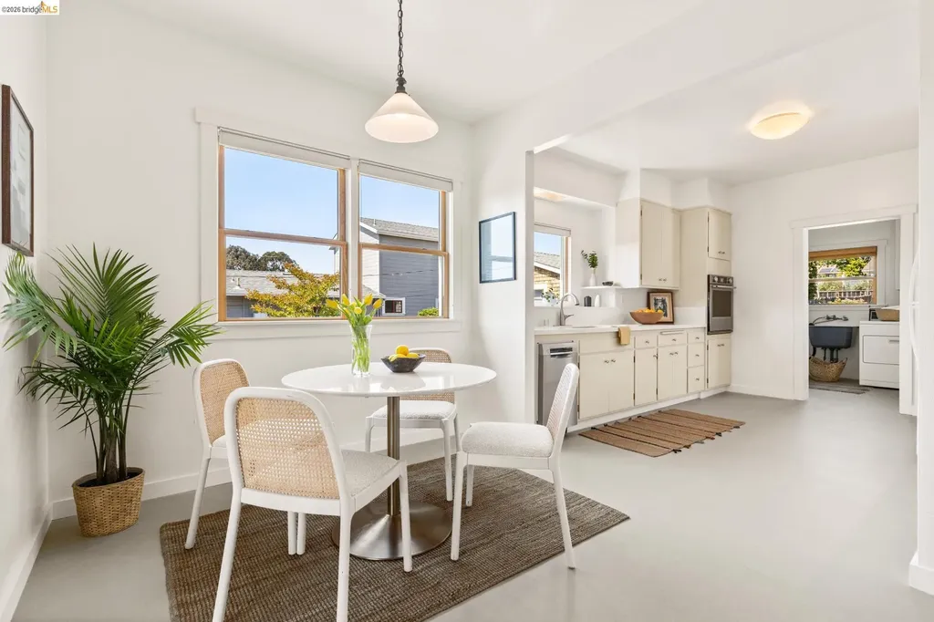 2434 Wilbur Street Oakland CA 94602