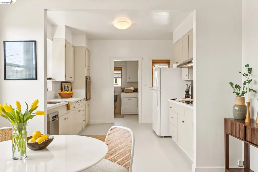 2434 Wilbur Street Oakland CA 94602